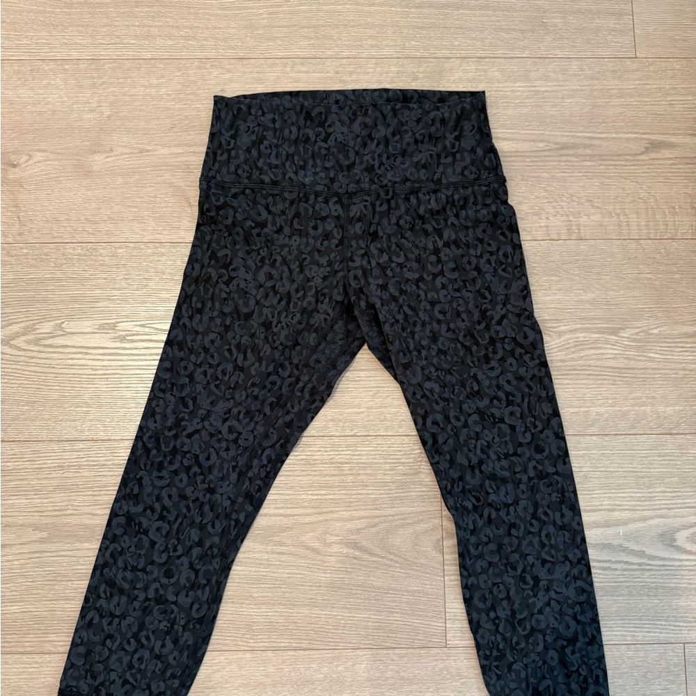 Lululemon align HR Black Patterned Leggings size 10
